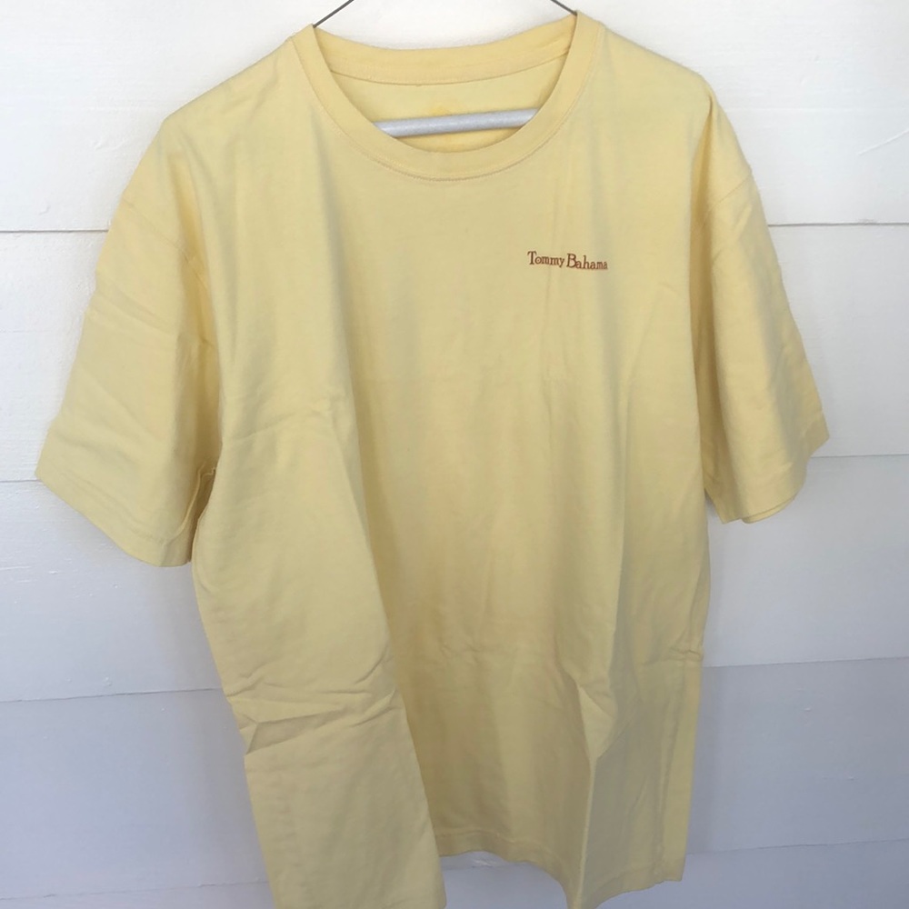 Yellow Tommy Bahama t-Shirt